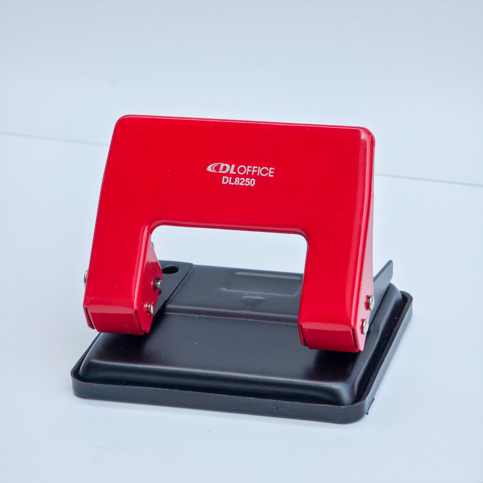 Puncher DL8250